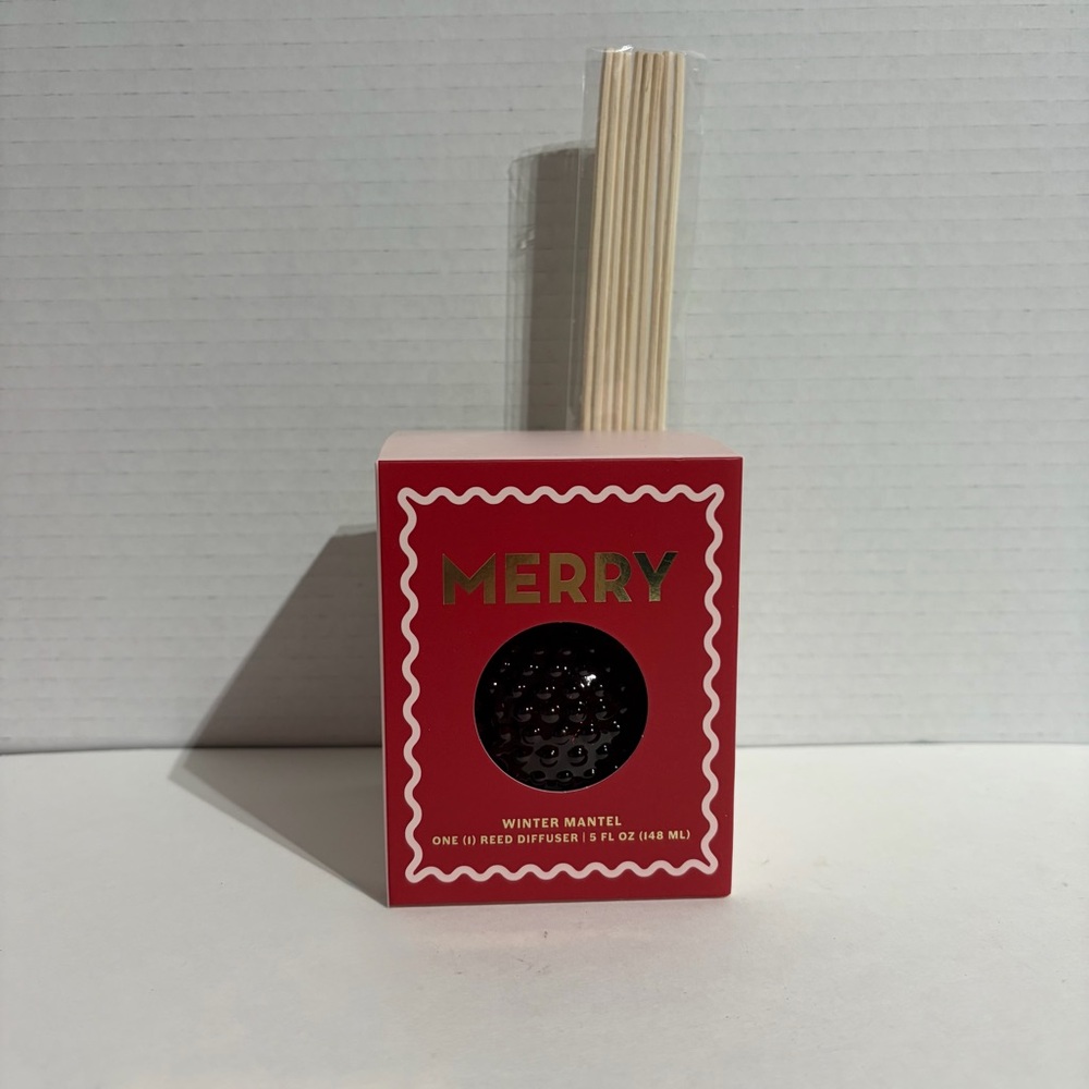 Reed Diffuser Silkcraft HD Designs MERRY Red Winter Mantel Scent 5 oz NEW
